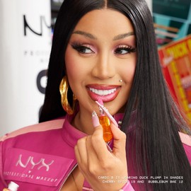 NYX PROFESSIONAL MAKEUP Duck Plump High Pigment Plumping Lip Gloss with Spicy Ginger, Vegan Lip Makeup - Bangin Bare (Neutral Nude)