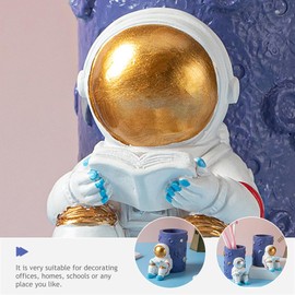 Astronaut Pen Pencil Holder Stand for Desk, Resin Desk Pen Holder Desk Organizer Astronaut Decor Cool Office Gadgets for Desk, Home Office for Adults