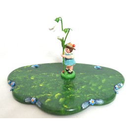 Blumenkind Mädchen mit Schneeglöckchen