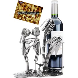 BRUBAKER Weinflaschenhalter Liebespaar mit Palmen - Metall Flaschenhalter Urlauber Paar am Strand - 24 cm Flaschenständer Dekoration mit Grußkarte - Wein Geschenk zum Valentinstag