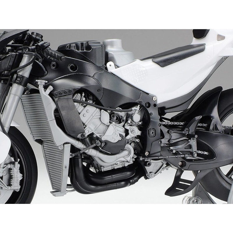 Tamiya 1/12 Motorcycle Series No. 139 Team Suzuki Xtra GSX-RR