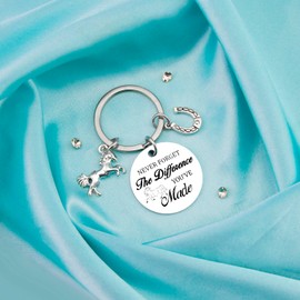 Aisity Horse Gifts for Women Girls Cool Horse Keychain Horse Lover Gifts for Women Men Inspirational Gift for Horse Lovers Horse Trainer Jewelry Unique Horse Decor Horse Themed Gift Ideas