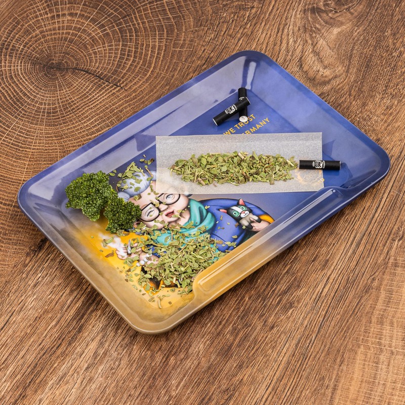 Granny's® Exclusive Metal Rolling Tray | 20.5 x 14.5 cm