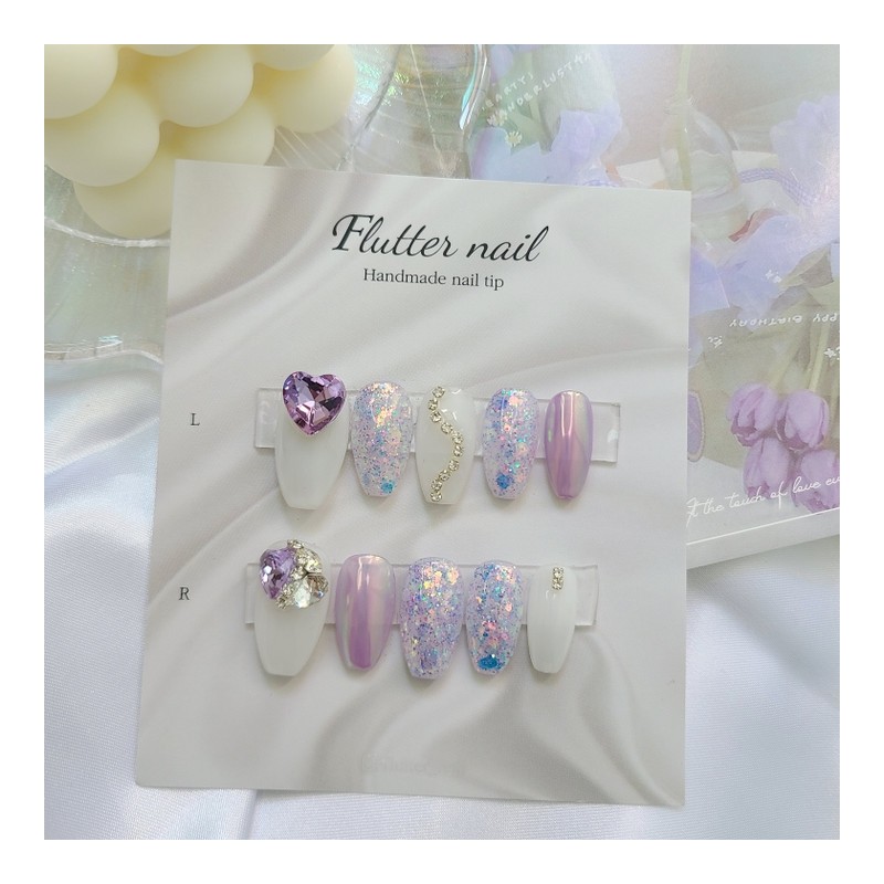Bora Heartstone Glitter Handmade Nail Tips - Short Oval Mini