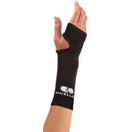 Mueller Elastic Wrist Support, Black, Regular (76058)