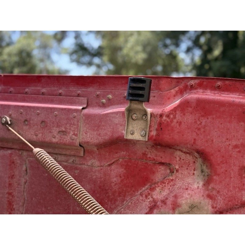 PETERBILT 388 389 Upper Hood Guide (1 pair)