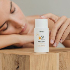 Laboratorios Babé - Super Fluid photo protection SPF 50 | sun protection | waterproof | all skin types | photo-aging | sun protection | 50 ml