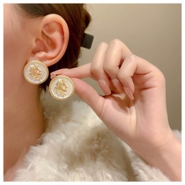 Andelaisi Boho White Disc Coin Earrings Gold Medallion Coin Studs Earrings Vintage Portrait Coin Disc Earrings Minimalist Coin Head Earrings Jewelry for Women