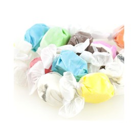 YANKEETRADERS Salt Water Taffy, Assorted Flavors, 2 and 4 Pound Bulk Packages, Soft Non-Sticky Classic Candy, Perfect for Beach, Parties, Candy Buffets (4 Lbs)
