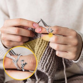 MARFOREVER 5 Pcs Crochet Rings for Crocheting Adjustable Crochet Tension Ring for Fingers Knitting Crochet Loop Ring Yarn Guide Knitting Crochet Accessories for Mother Grandma Gifts with Box