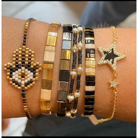 KELITCH Women's Bracelet Stretchy Bracelet with Tila Beads Strand Bracelet Trendy Daily Jewellery for Women Stackable Bracelet Friendship Gift, Bead