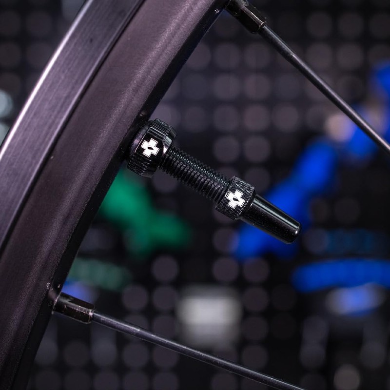 Muc-Off Tubeless Valves V2 – 44mm Black | 4X 7075