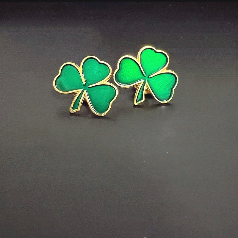 25/50/100PCS small St. Patrick's Day Clover Lapel Pins Shamrock Pin