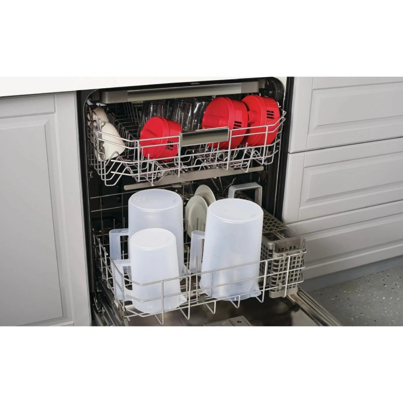 Rubbermaid, 1 Gallon, 2 Pack, Red, Plastic Simply Pour Pitcher