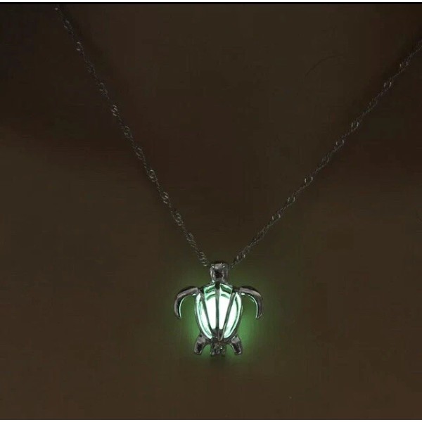 Unbranded Glow In The Dark Sea Turtle Necklace. Super Cute!
