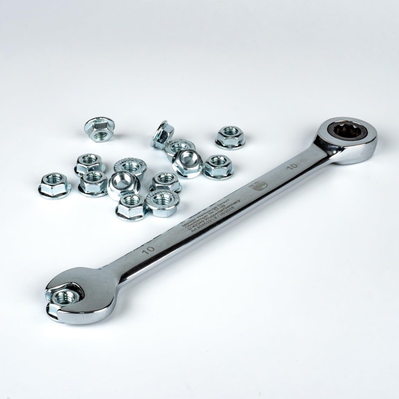 50 x Flange Nuts with Locking Toothing M5 - Serrated