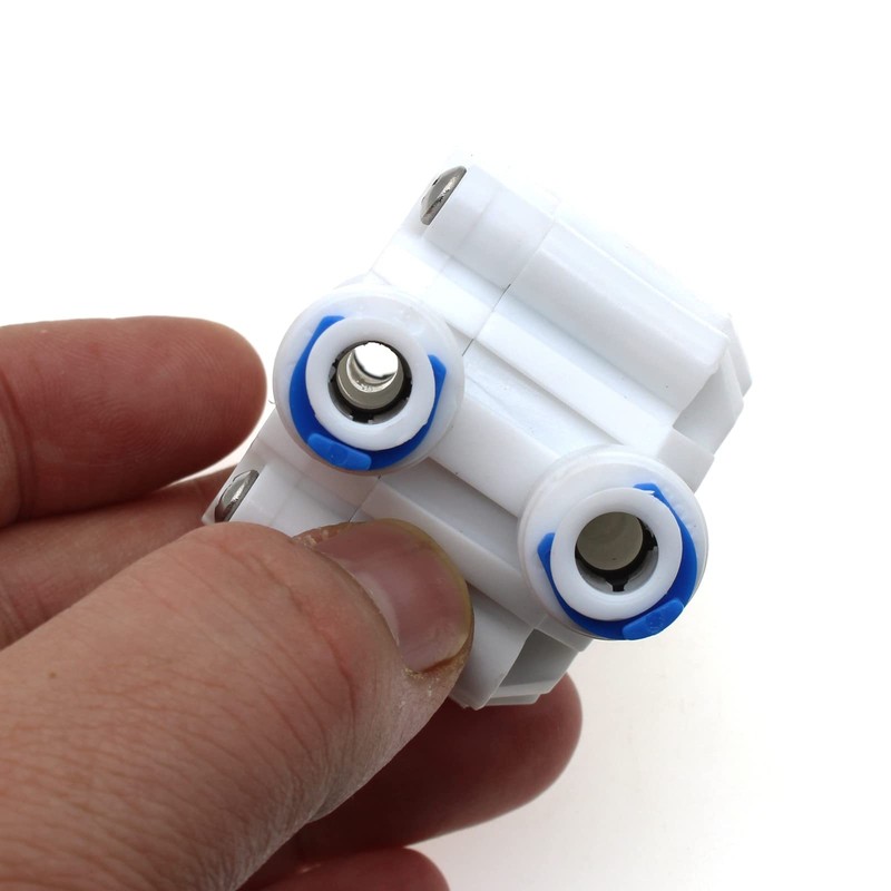 1/4" Tube 4 Way Port Auto Shut Off Valve Quick-Connect