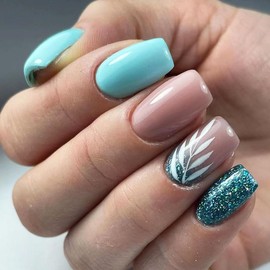 BAOYAALIN Press on Nails Medium Square Fake Nails with Exquisite Leaves Design Glitter Artificial Acrylic False Press ons Full Cover Stick on Nail for Women Girls Daily Wear Wedding Manicure 24Pcs