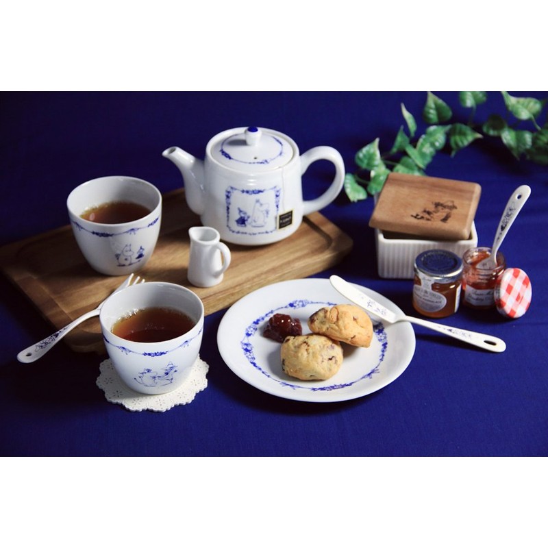 World Create Medium Plate, Moomin & Snafkin, Size: Approx. φ
