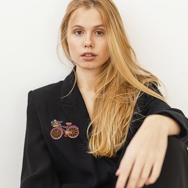 Amabro 2Pcs Rhinestone Bicycle Brooch, Crystal Creative Bicycles Jewelry Classic Vintage Pin for Women, Decoration Clothes Hats Bags Scarves Shawls for Weddings Engagements Valentine's Day Birthdays