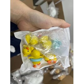 Car Accessories Dashboard Decorations, Cute Duck Dashboard Car Decor for Women, for Girl Car Interior Desk Ornaments Gifts Containing bamboo charcoal for odor absorption