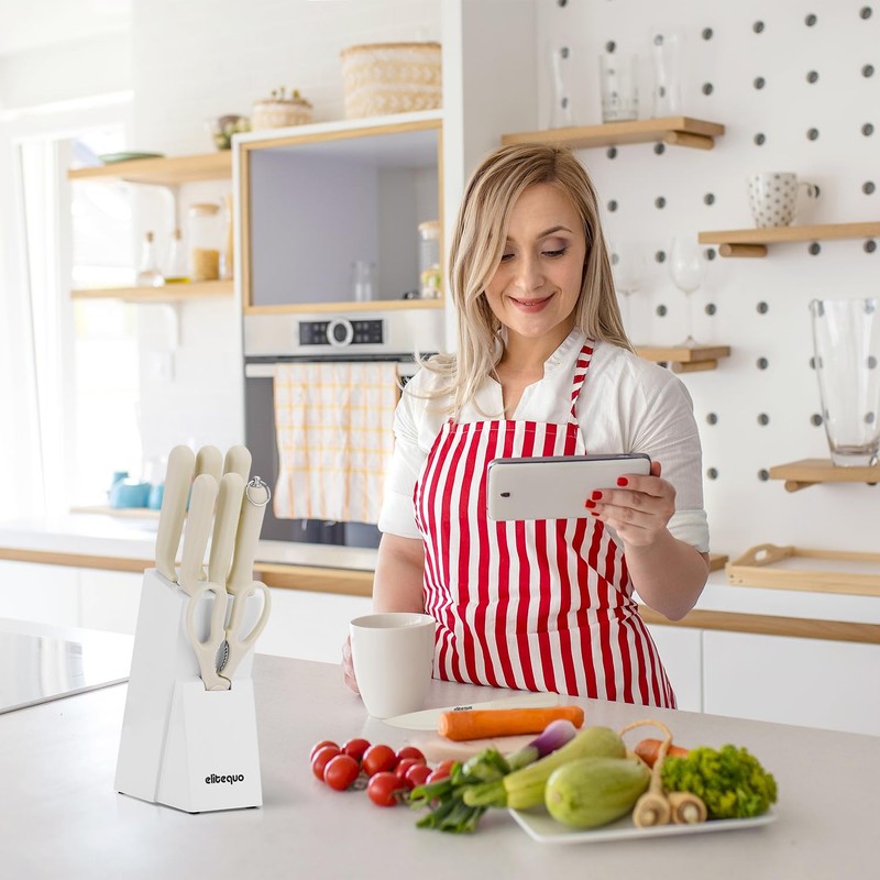 Elitequo 8 Piece Kitchen Knife Block Set with Sharpener,Dishwasher Safe,German