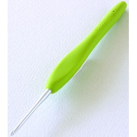 CLOVER 1040/B Lime Green Amour Crochet Hook, Size B, Yellow, 2.25mm