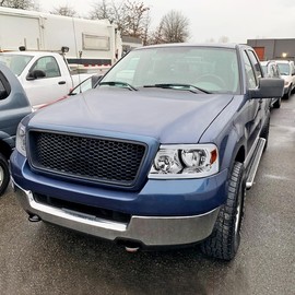 Spec-D Tuning Chrome Headlights w/LED Bar Strip Compatible with 2004-2008 Ford F-150, 2006-2008 Lincoln Mark LT L+R Pair Head Light Lamp Assembly