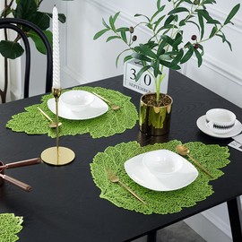 Hosoncovy Placemats Set of 4 ,Table Mats Set Washable PVC Non-Slip Heat Resistant Table Place Mats Dinner Mats Leaf Hollow Placemat Meal Mat for Kitchen and Dining Room （Green)