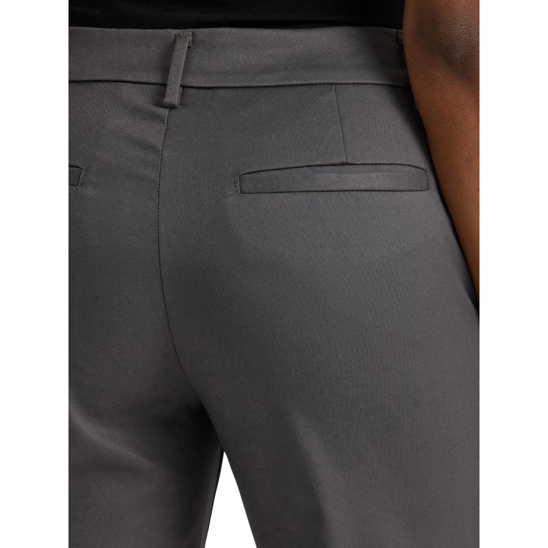 Lee Women's Wrinkle Free Mid Rise Bootcut Pant, Static Gray,