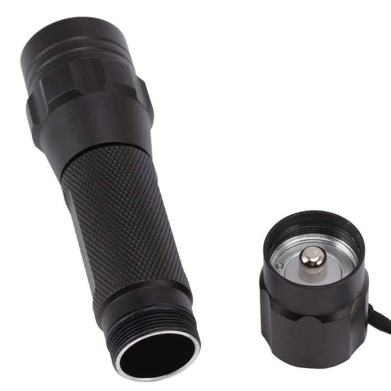 LED Flashlight White Light Battery Powered Aluminium Alloy Retractable Zoom