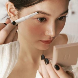 Hince Signature Brow Pencil 0.2g - #06 Light Brown