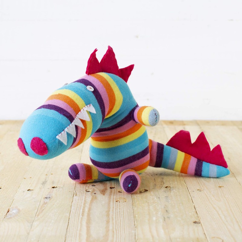 Create Your Own Sockosaurus : DIY Craft Kit for Endless