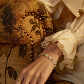 HZMAN Virgin Mary Bracelet for Women Dainty Religious Cubic Zirconia Our Lady of Guadalupe Link Bracelet Jewelry Gift (Silver CZ)