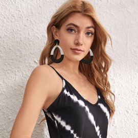 Large Black Drop Acrylic Dangle Earrings for Women Big Black Geometric Acrylic Statement Waterdrop Earrings for Party Vacation