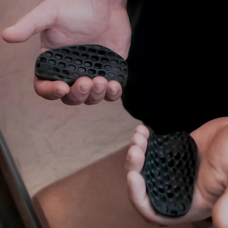 Octo MaxGrip Workout Grip for Maximum Strength - Anatomical Design