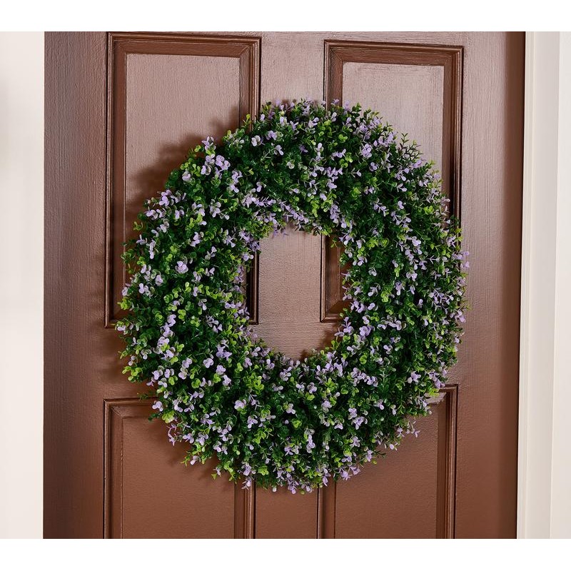 Wicker Park 24" Indoor/Outdoor Boxwood Wreath:_Green