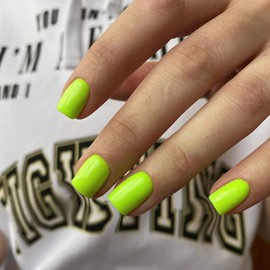 KQueenest Neon Green Press On Nails Short Square, Soft Gel Fake Nails Press ons, Sheer Lime Green Glue on Nails Short Coffin, Solid Color Reusable Stick on False Nails for Women Girls 24 Pcs