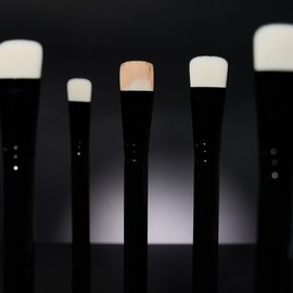 gloworks Kill Pore Foundation Brush BB214 - gloworks Kill Pore Foundation Brush BB214