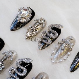 [GLORS] Luxury Press-On Nails, Black and Silver Glitter with Rhinestones, Pearl Chain and Serpent Design, 10 Pieces (S, LS)