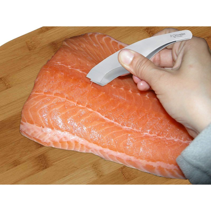 3 claveles 1176 – Clip for Thorns of Fish and