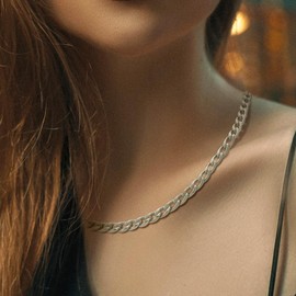 RechicGu 2 Pcs 18K Gold Plated Chunky Cross Necklace for Women Men Non Tarnish Sweatproof Statement Necklace Layered Cuban Link Paperclip Chain Bold Cross Pendant Thick Toggle Chain Trendy Jewelry S2