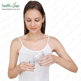 HealthAndYoga™ ChillEyes Transparent Glass Eye Wash Cup - Effective Eye Rinse and Cleansing – Eco-Friendly, Non-Reactive, Safe and Comfortable (Clear - Single)