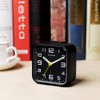 Peakeep 3D Numbers No Tick-Tock Analog Alarm Clock with Classic