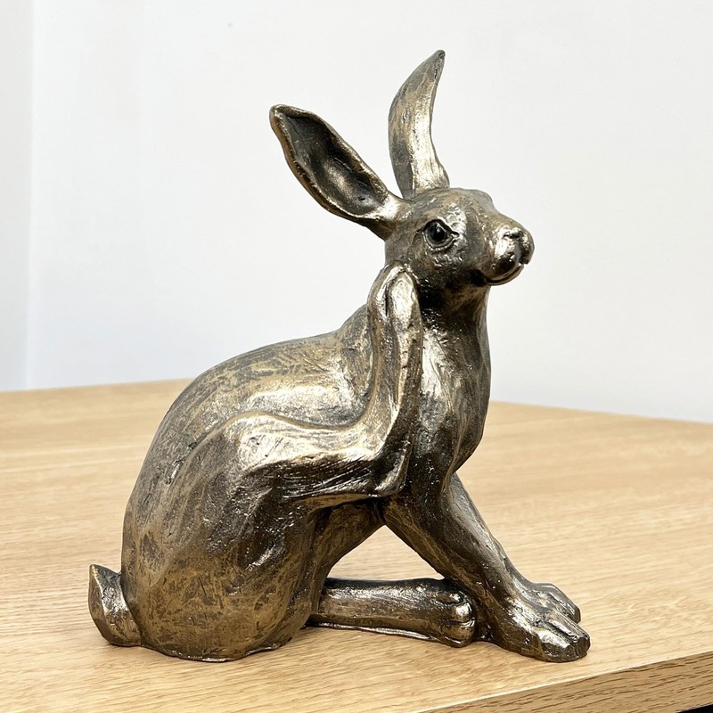 Alfie Francis 19cm Tall Scratching Hare Animal Ornament for Living