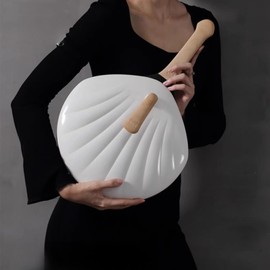 High Elegant Shell-Shaped Non-Stick Wok with Lid – Versatility for Effortless Cooking on Gas and Induction Stoves