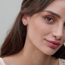 Jenosy Earrings Gold Women's Pearl Earrings Delicate Pearl Stud Earrings for Women Cartilage Huggie Stud Earrings for Girls Hypoallergenic Earrings 18K Gold-Plated Fashion Jewellery for Women and