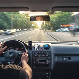 Norkmdi Astronaut Car Air Vent Clips, 2PCS Resin Cute Cartoon Spaceman Vehicle Air Conditioning Outlet Clamps, Automotive Interior Decoration Accessories, Universal for Sedan Truck SUV