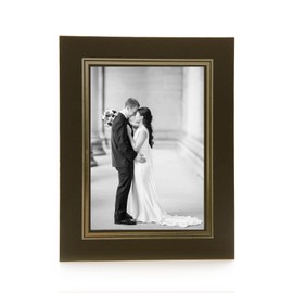 Kenro Pack of 10 Brown Cardboard Strut Mount Photo Frames with Gold Border (7x5 Inch/13x18cm) - Card Photo Mounts for Graduation, School Photos, Weddings - PMA100/10