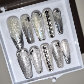 [Handmade nail tips] pearling (2 ver) - almond / [수제네일팁] pearling (2 ver) - 아몬드